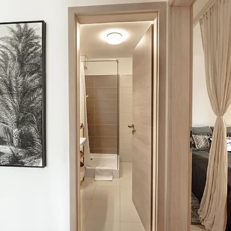 Kertkapcsolatos Nyaralo Viztol 80 Meterre Apartment
