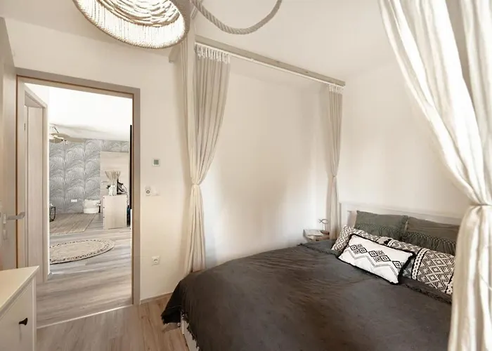 Kertkapcsolatos Nyaralo Viztol 80 Meterre Siofok