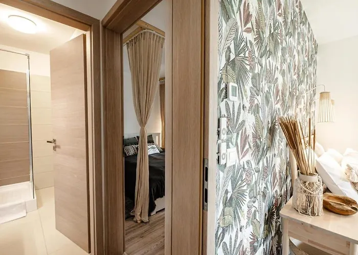 Kertkapcsolatos Nyaralo Viztol 80 Meterre Apartment Siofok